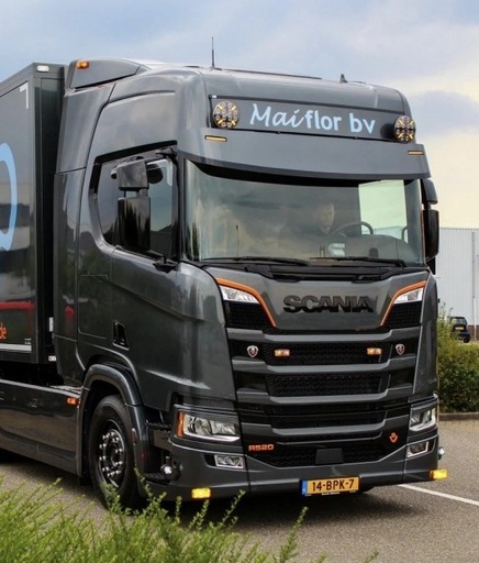 [TS7706577] 35 cm Fox Parts Zonneklep voor Scania NGS met 2 lampgaten voor nieuwe lampen